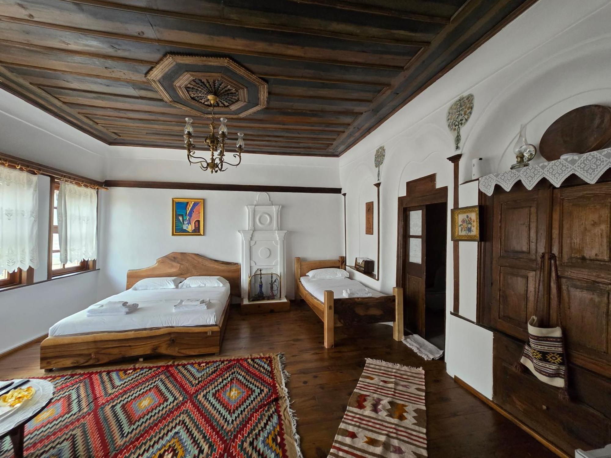Hotel Ansel เบราท ภายนอก รูปภาพ