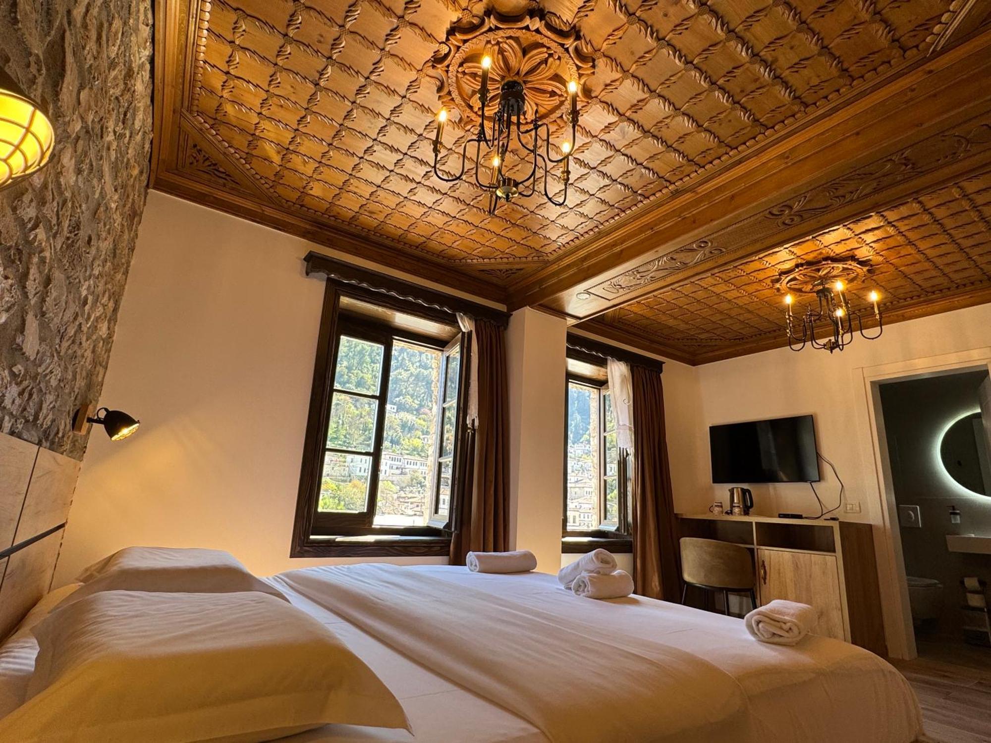 Hotel Ansel เบราท ภายนอก รูปภาพ