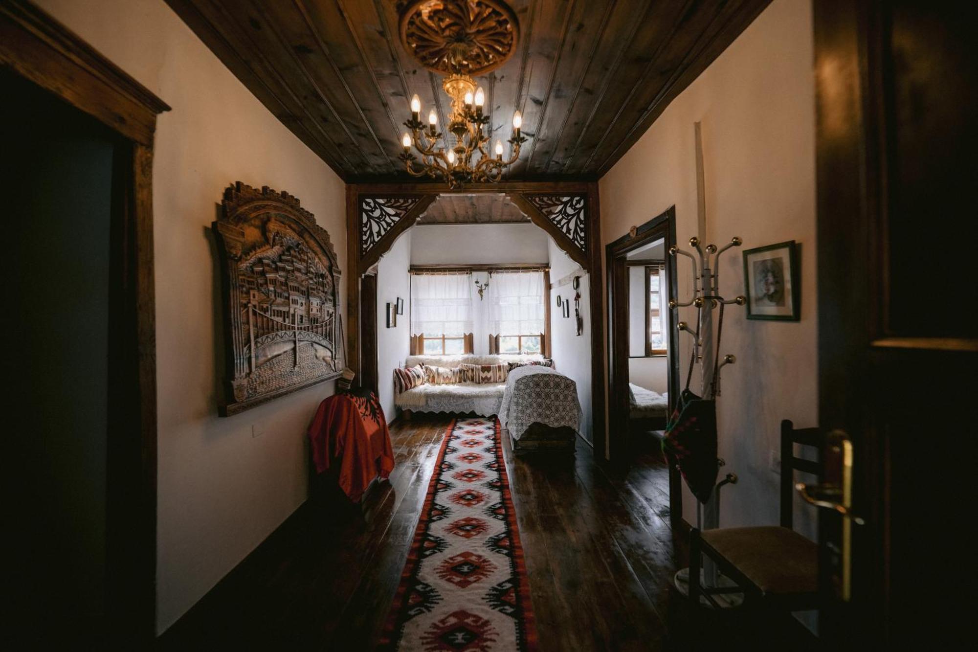 Hotel Ansel เบราท ภายนอก รูปภาพ